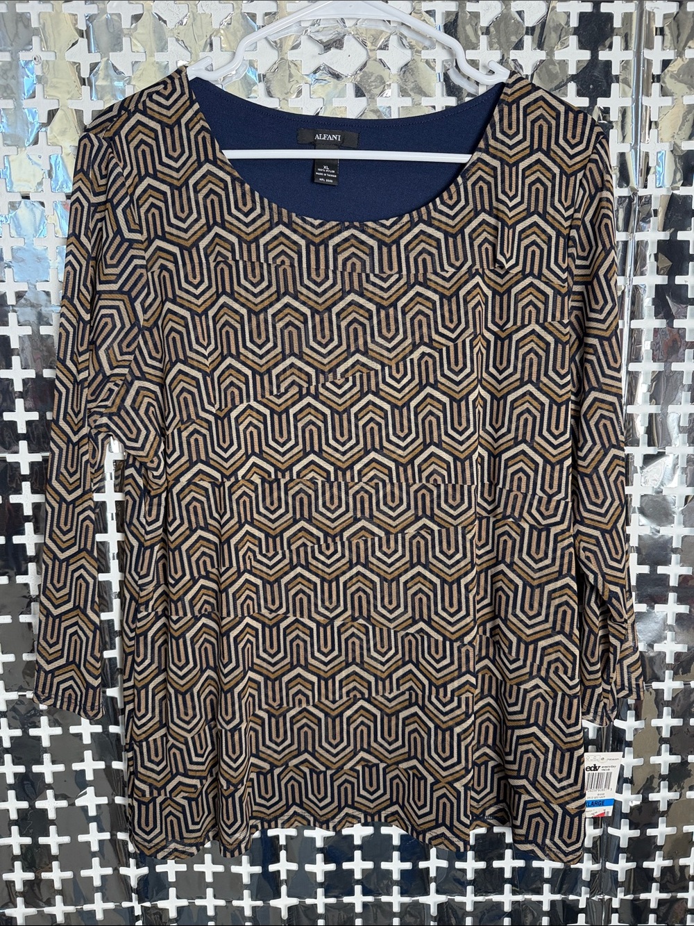 Alfani Navy and Tan Geometric Long-Sleeve Scoop Neck Tee